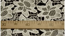 Ткань Гипюр "Белые цветы"
